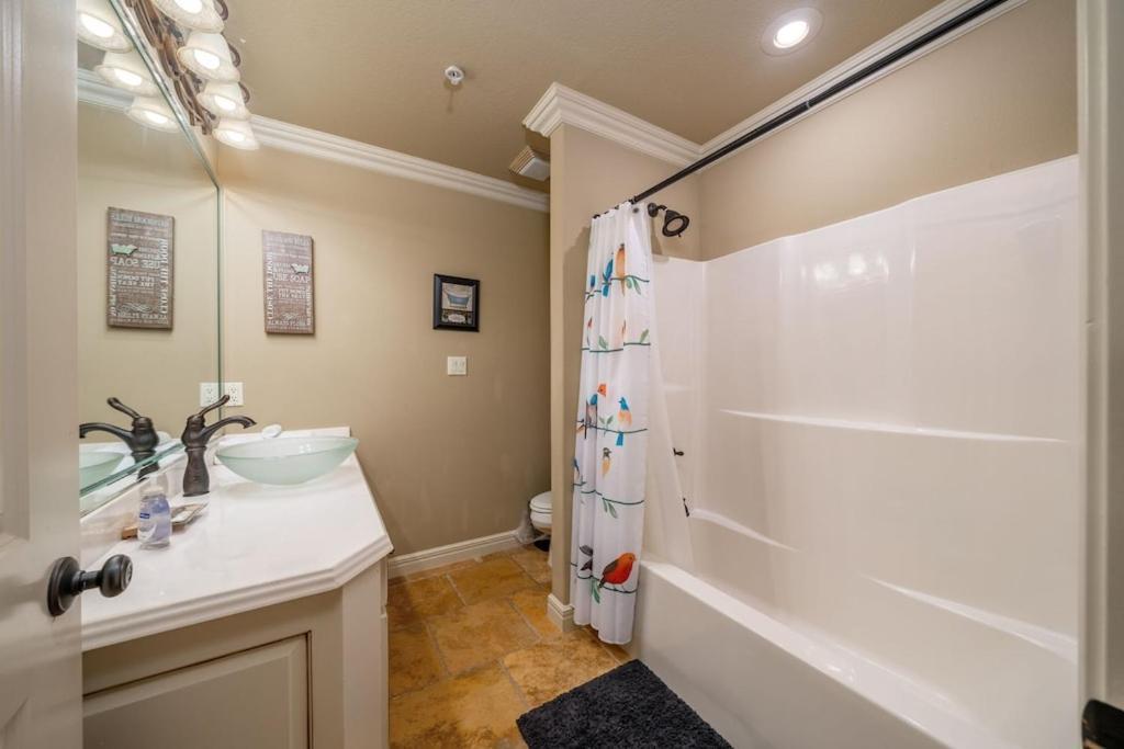 Views!! Luxury Condo W/Gourmet Kitchen, Breathtaking Views Lake Hamilton Exterior foto